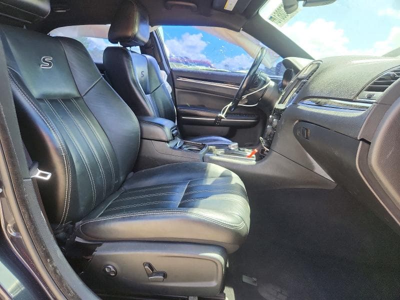 2019 CHRYSLER 300 S 7