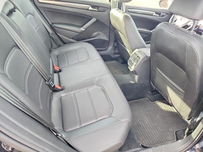 2020 VOLKSWAGEN PASSAT R-LINE 10