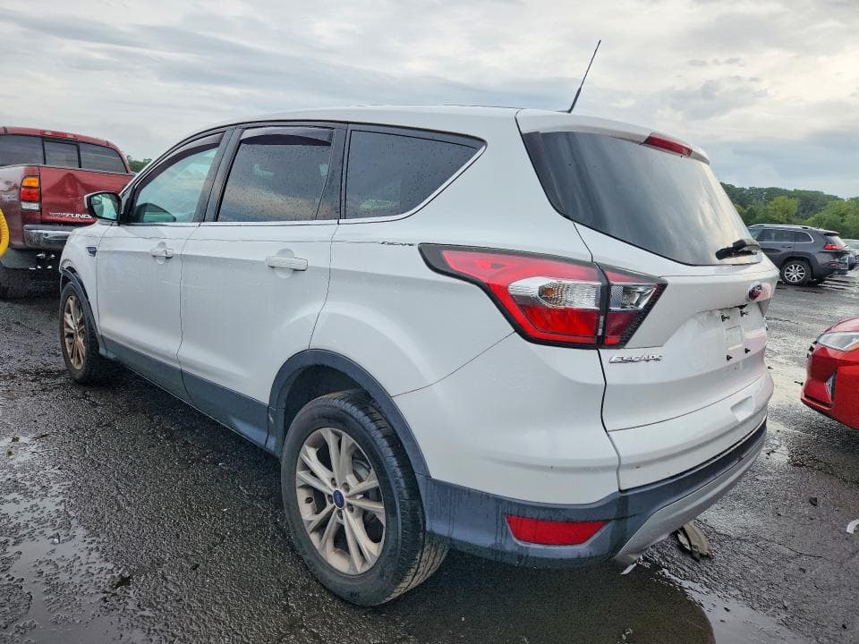 2017 FORD ESCAPE SE 2