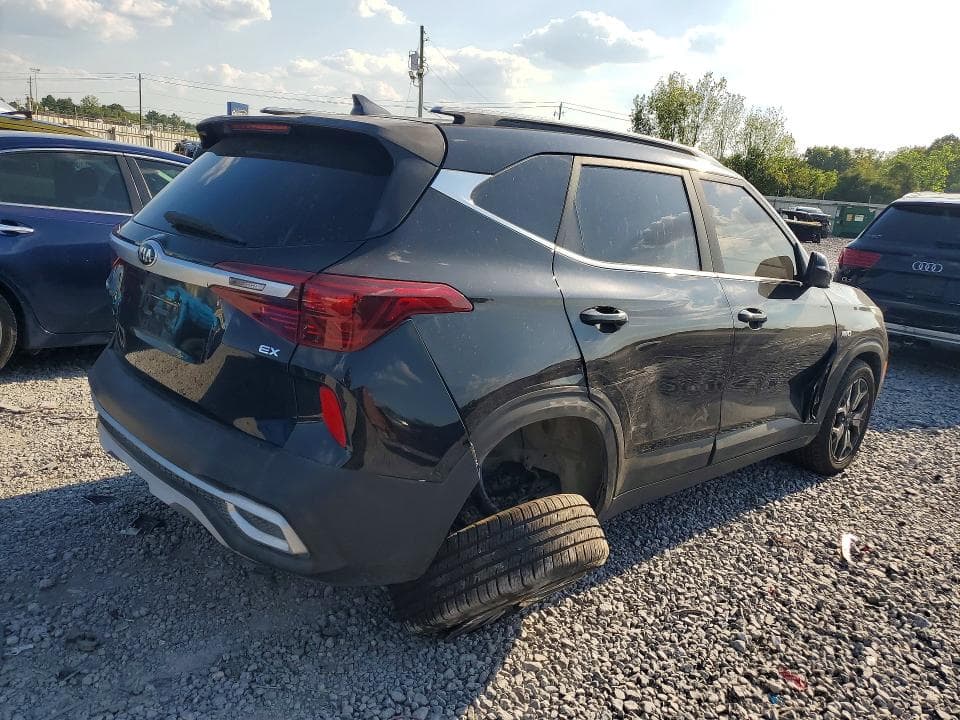 2021 KIA SELTOS EX 3