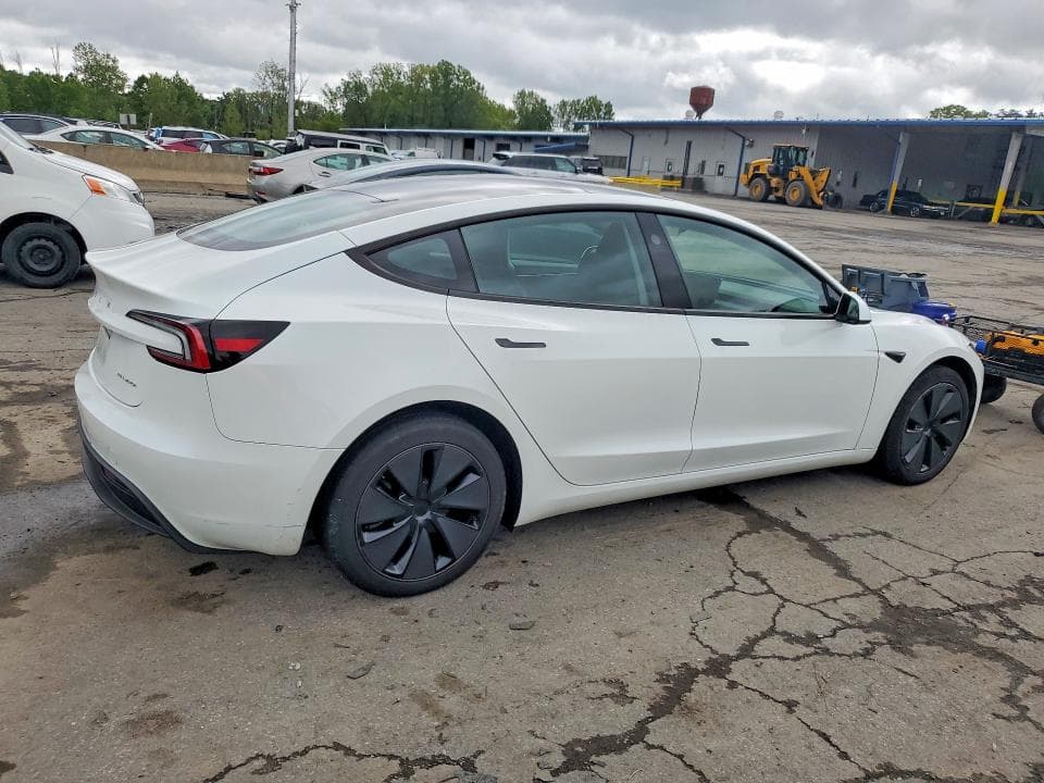 2025 TESLA MODEL 3 3