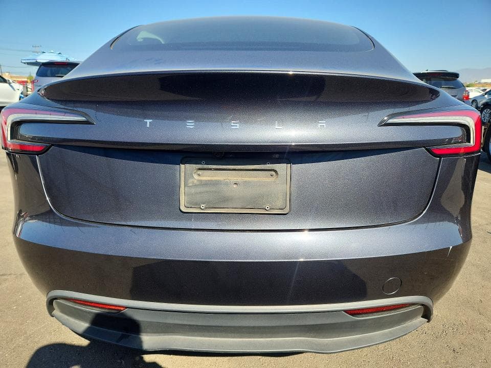 2025 TESLA MODEL 3 6