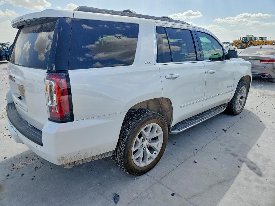 2017 GMC YUKON SLT 3