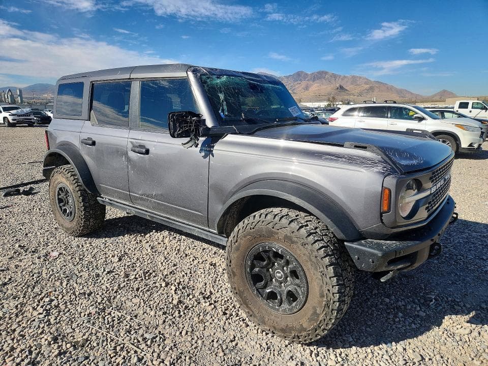 2023 FORD BRONCO BASE 4