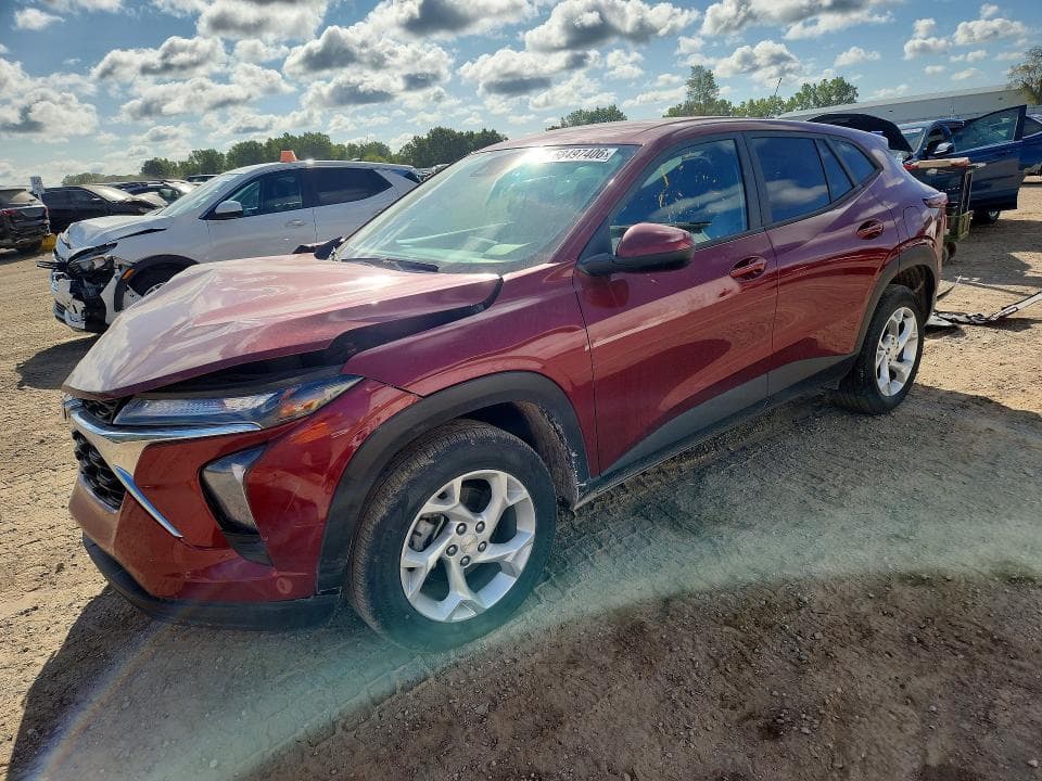 2024 CHEVROLET TRAX LS - 1