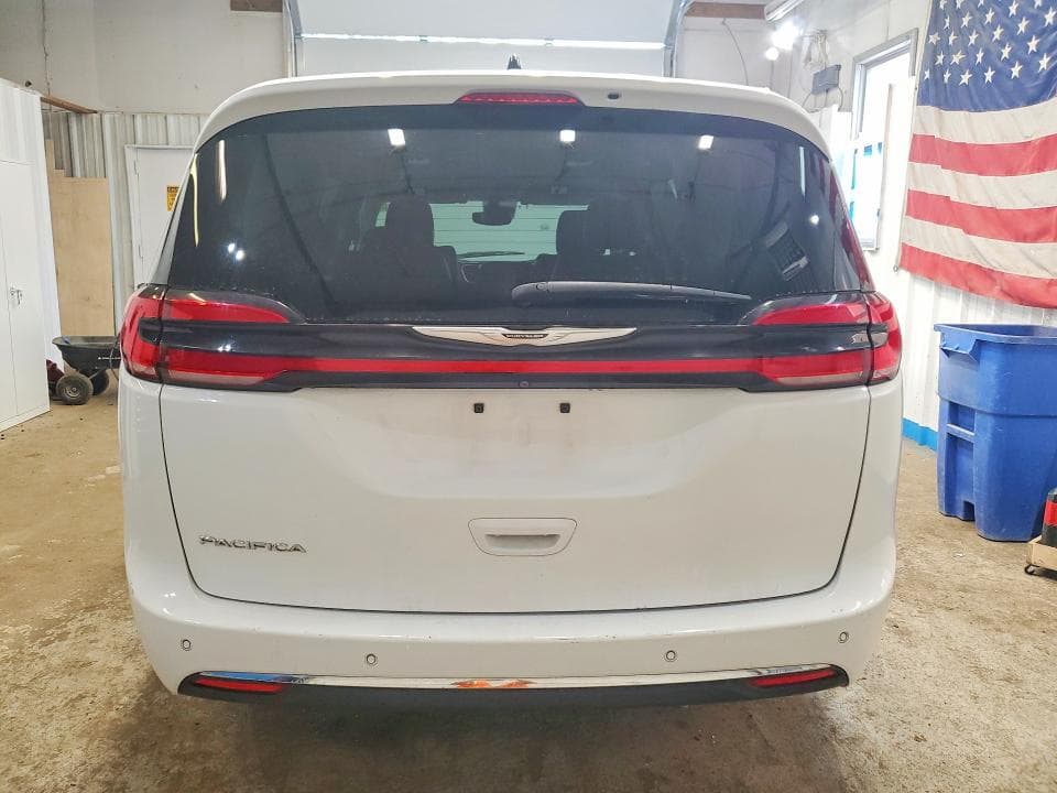 2023 CHRYSLER PACIFICA TOURING L 6