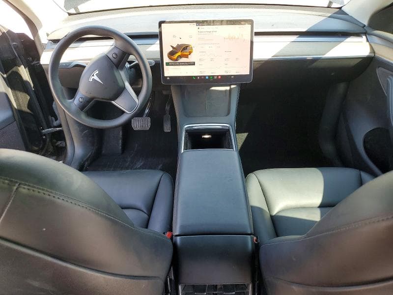 2022 TESLA MODEL Y 8