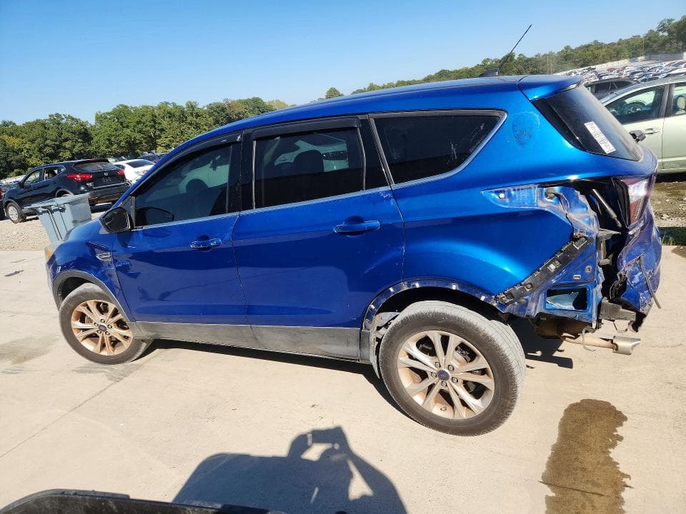 2017 FORD ESCAPE SE 2