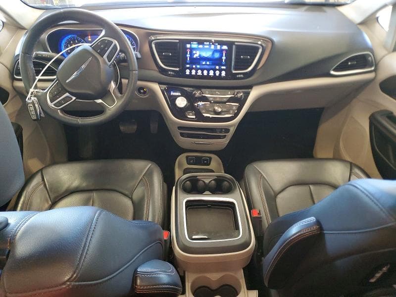2017 CHRYSLER PACIFICA TOURING L PLUS 8