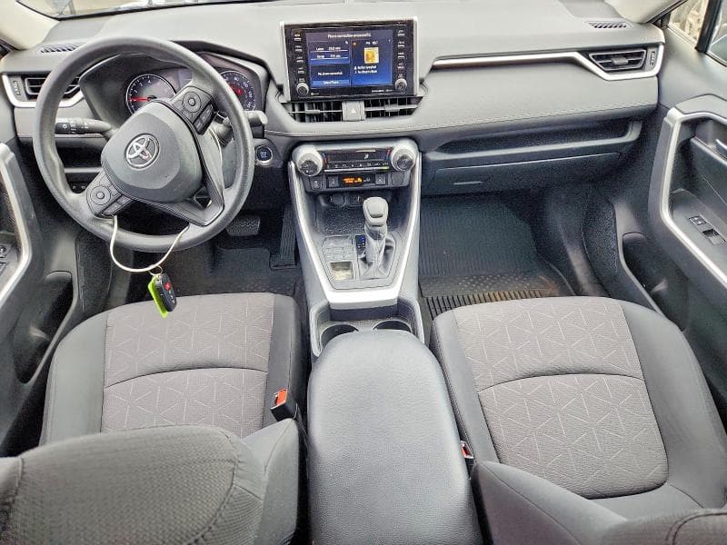 2019 TOYOTA RAV4 XLE 8