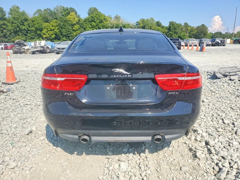 2019 JAGUAR XE 6