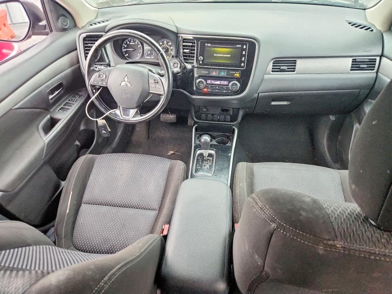 2017 MITSUBISHI OUTLANDER SE 8