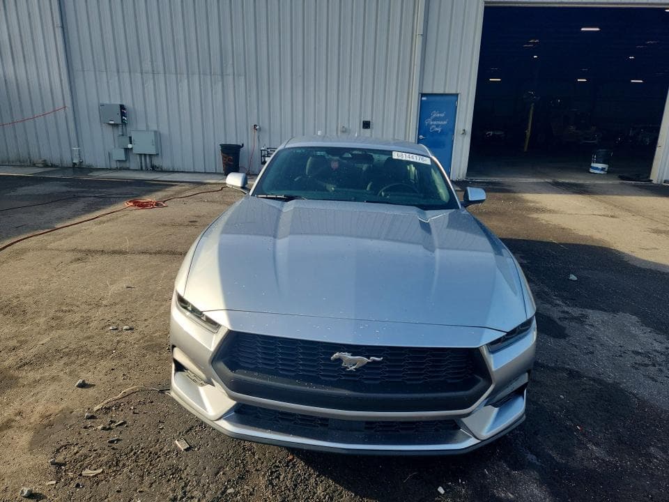 2026 FORD MUSTANG 5