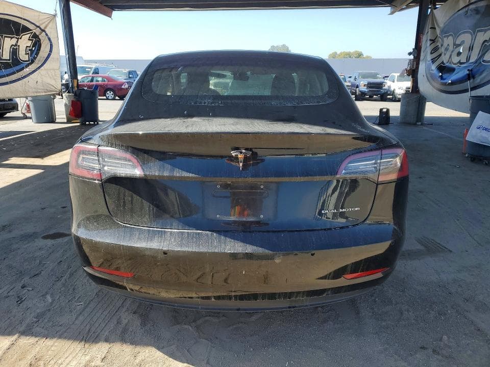 2018 TESLA MODEL 3 6