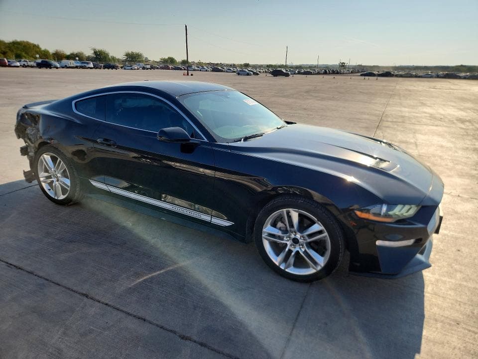 2018 FORD MUSTANG 4