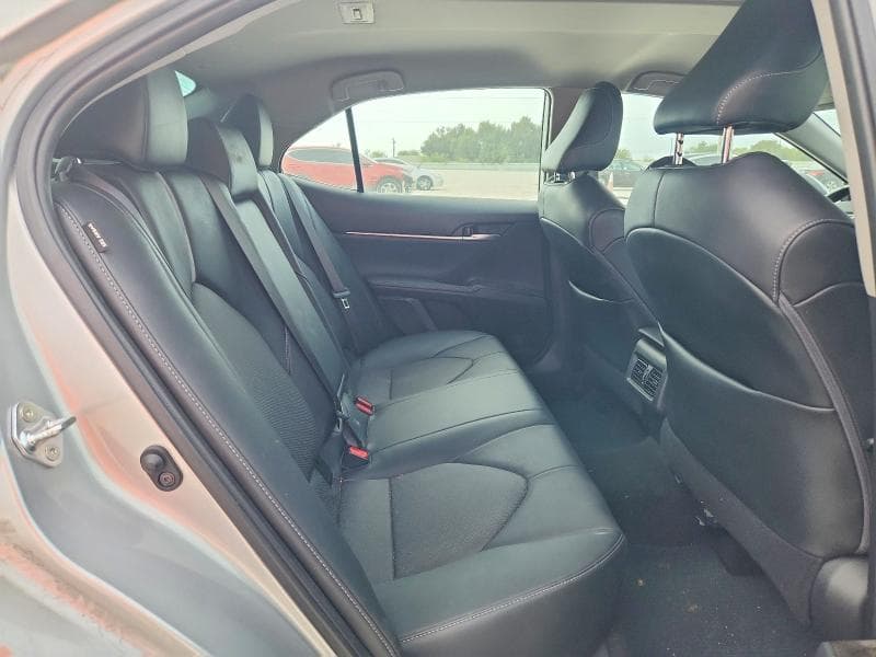 2021 TOYOTA CAMRY XSE 10