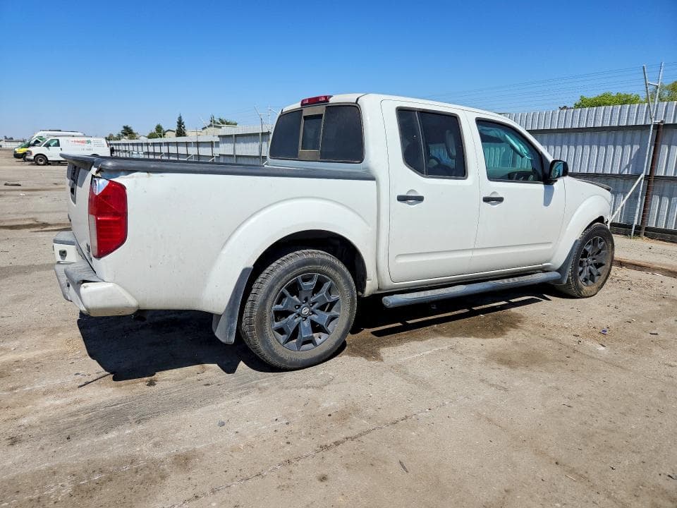 2021 NISSAN FRONTIER SV 3