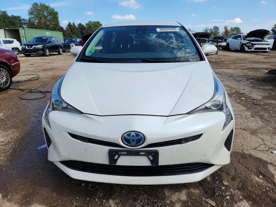 2018 TOYOTA PRIUS TWO 5