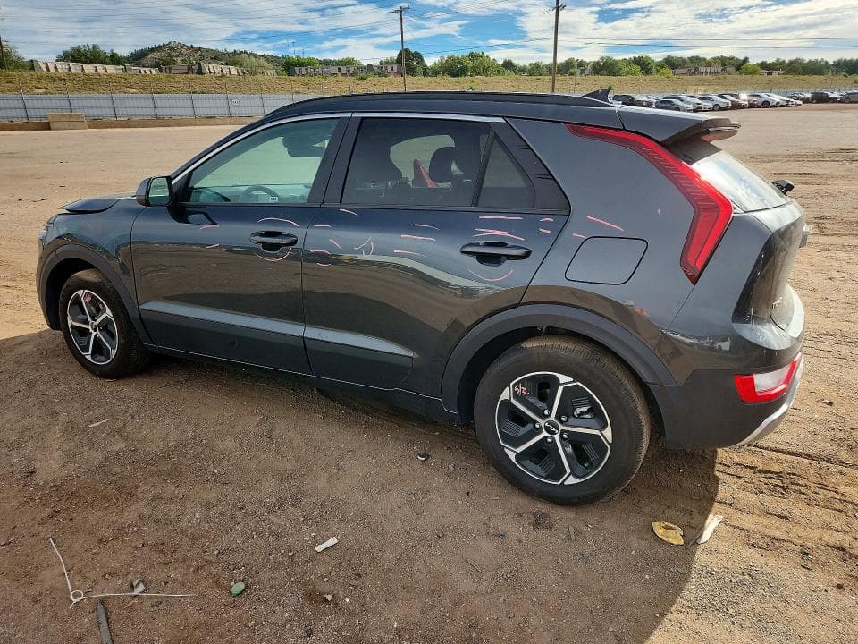 2024 KIA NIRO LX 2