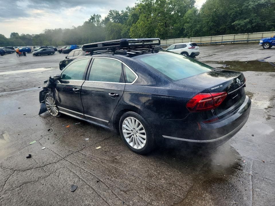 2017 VOLKSWAGEN PASSAT SE 2
