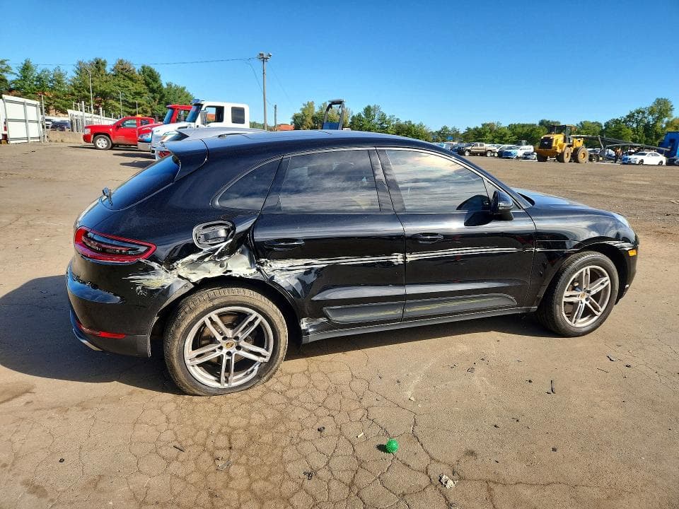 2018 PORSCHE MACAN 3