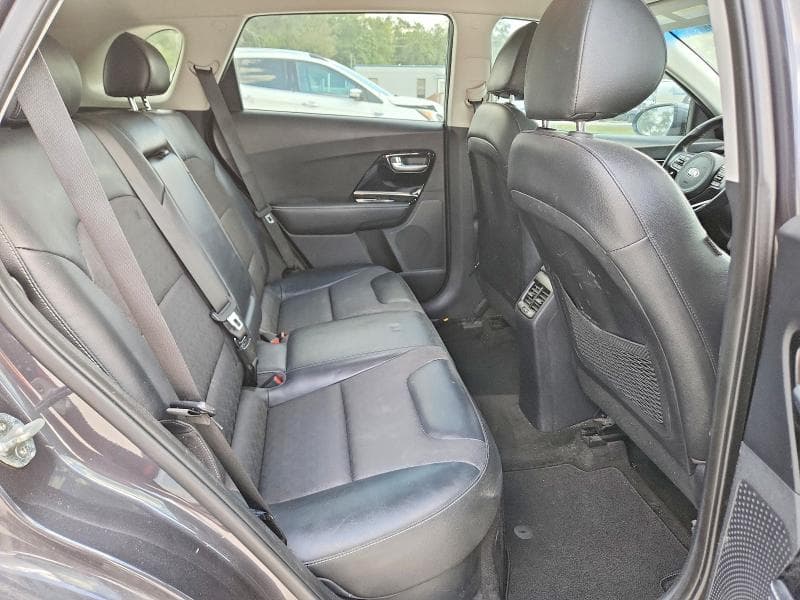 2018 KIA NIRO EX 11
