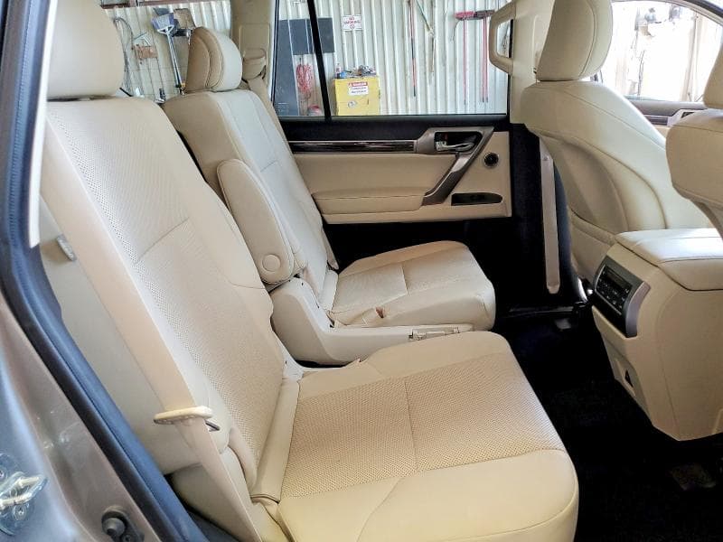 2023 LEXUS GX 460 11