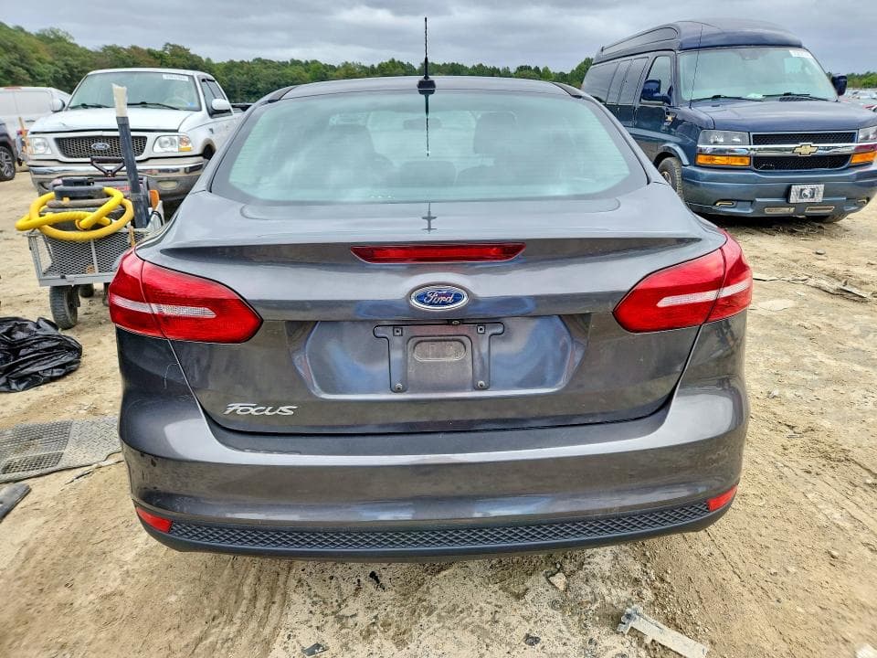 2018 FORD FOCUS S 6