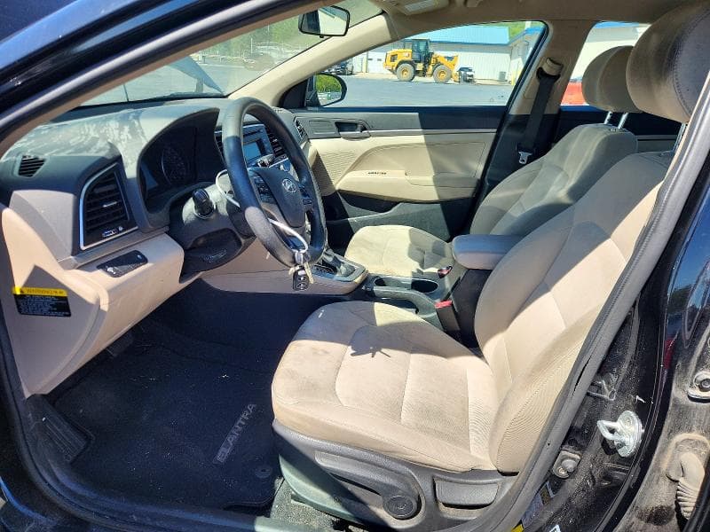 2017 HYUNDAI ELANTRA SE 7