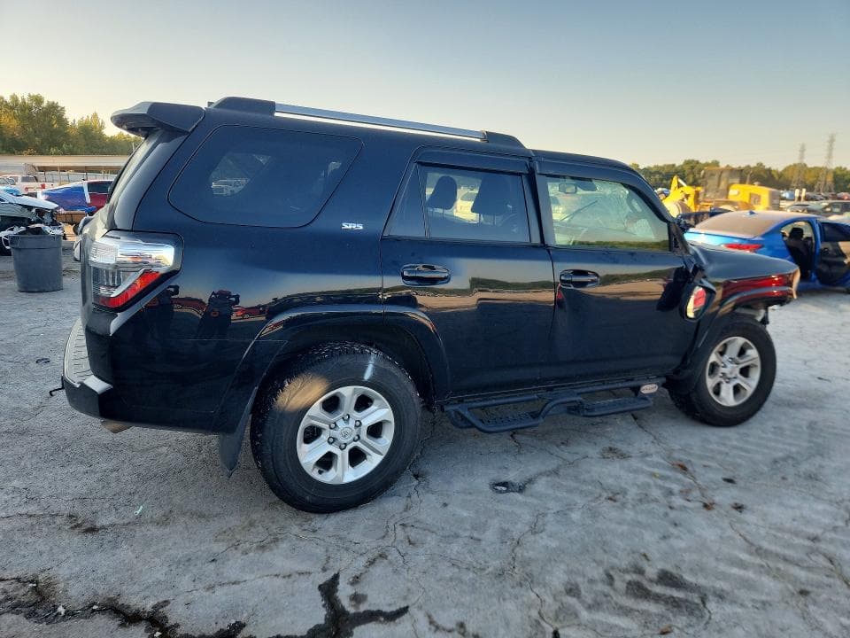 2024 TOYOTA 4RUNNER SR5 3