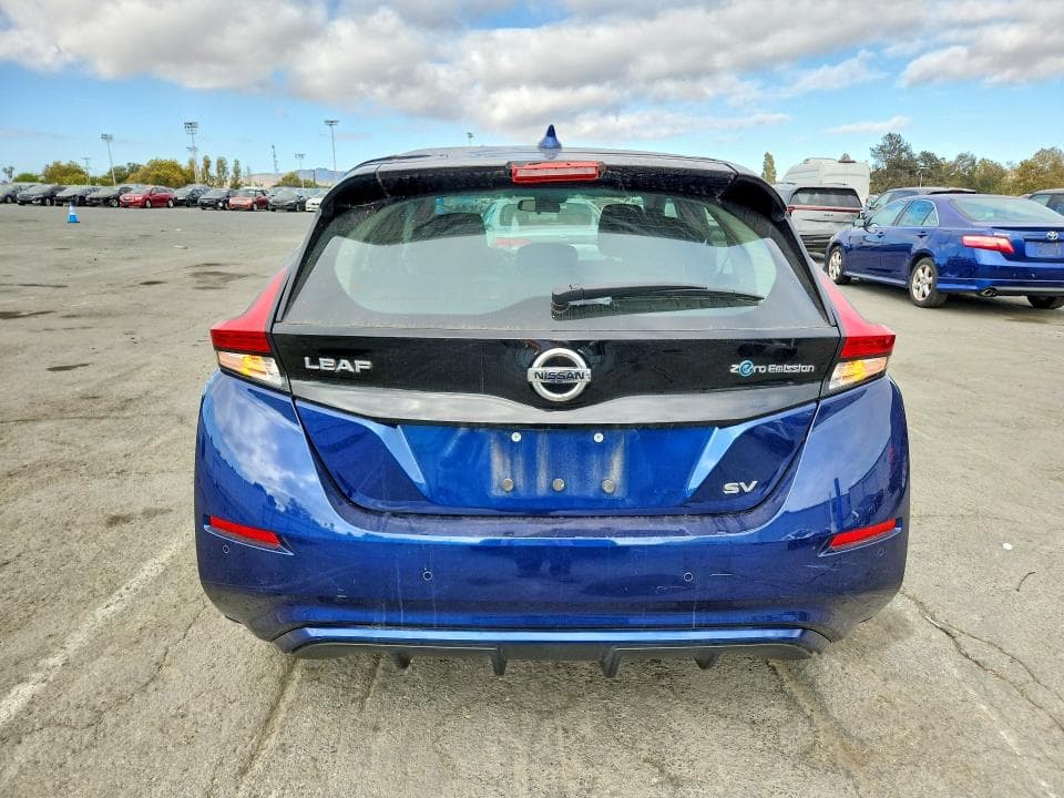 2022 NISSAN LEAF SV 6