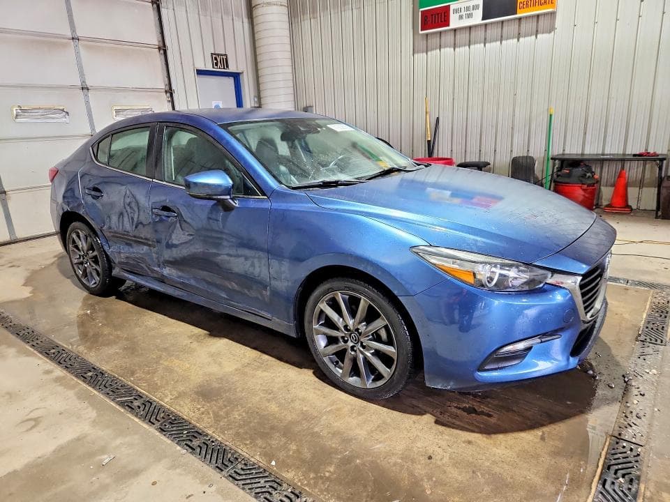 2018 MAZDA 3 TOURING 4