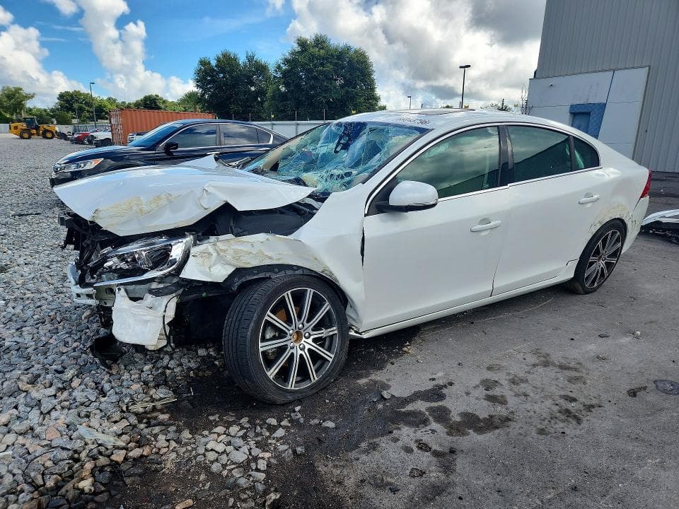 2018 VOLVO S60 PREMIER - 1