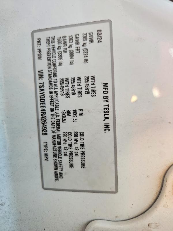 2024 TESLA MODEL Y 14