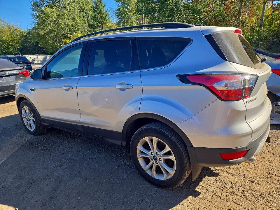 2018 FORD ESCAPE SE 2