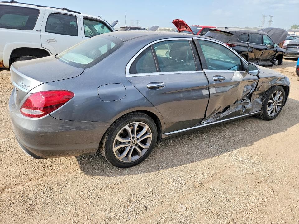 2017 MERCEDES-BENZ C 300 4MATIC 3