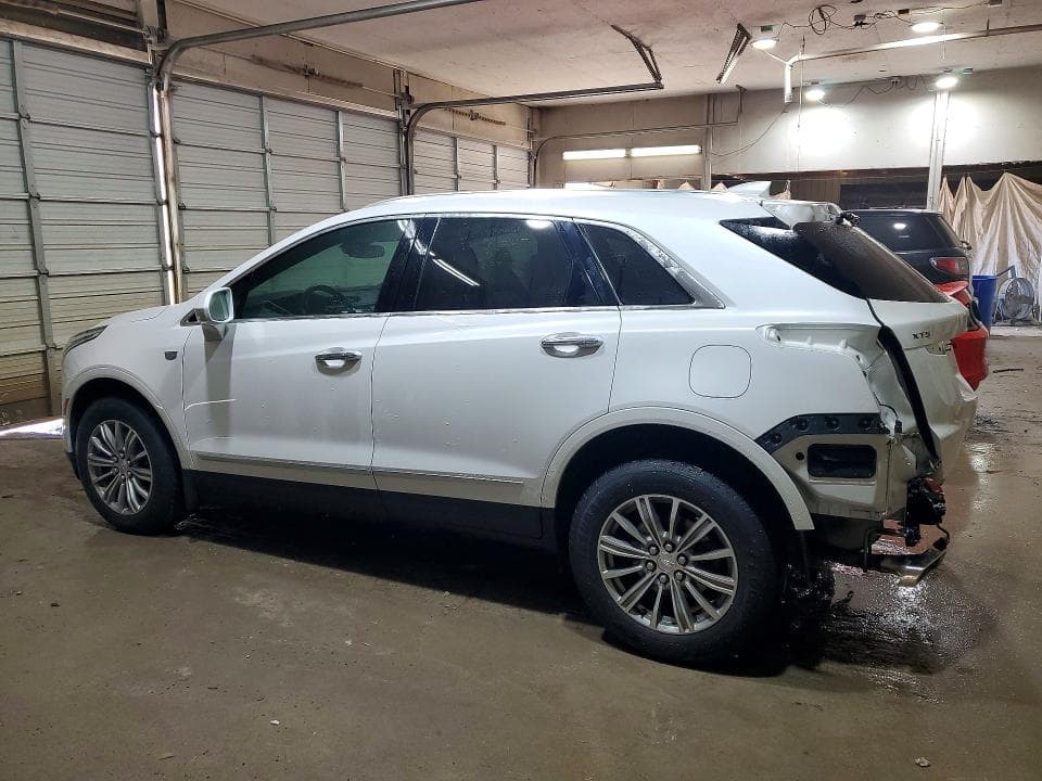 2017 CADILLAC XT5 LUXURY 2