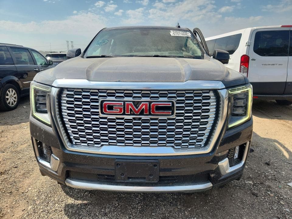 2021 GMC YUKON DENALI 5