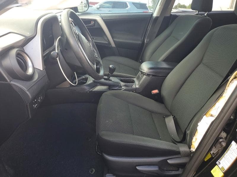 2017 TOYOTA RAV4 LE 7