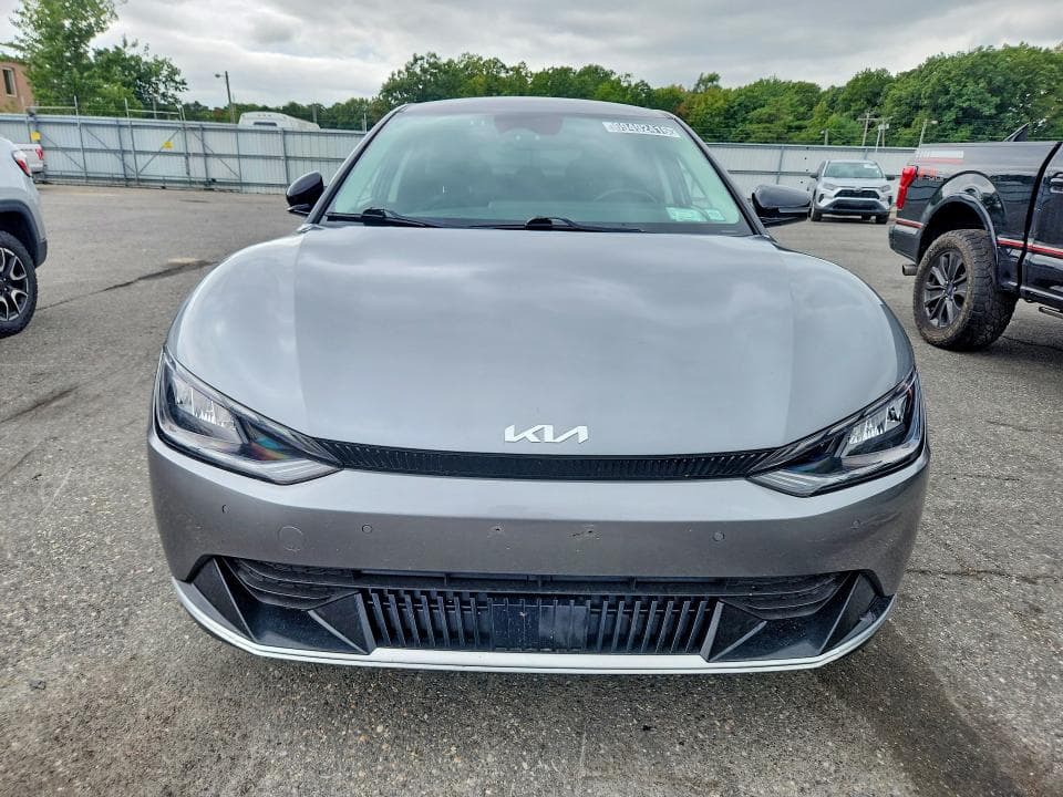 2024 KIA EV6 WIND 5