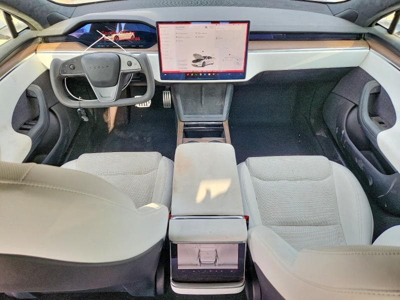 2022 TESLA MODEL S 8