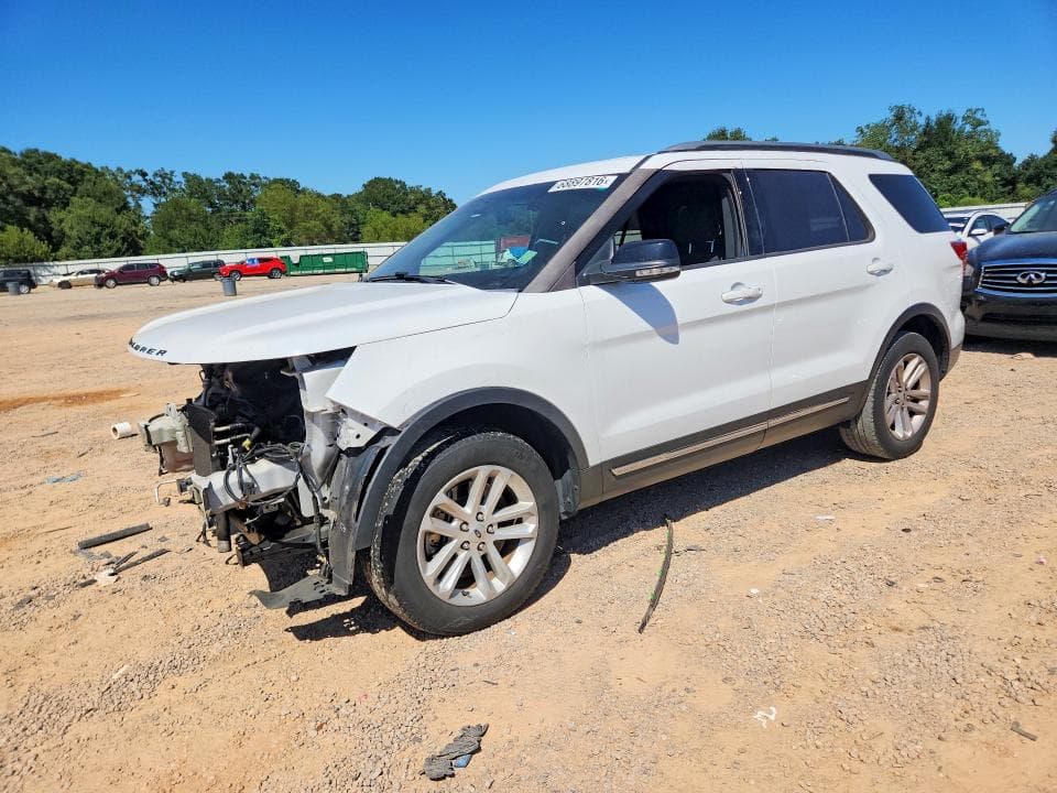 2017 FORD EXPLORER XLT - 1