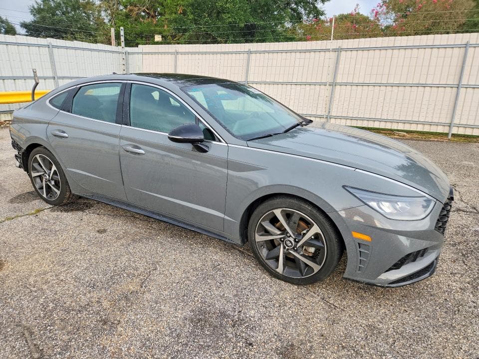 2022 HYUNDAI SONATA SEL PLUS 4