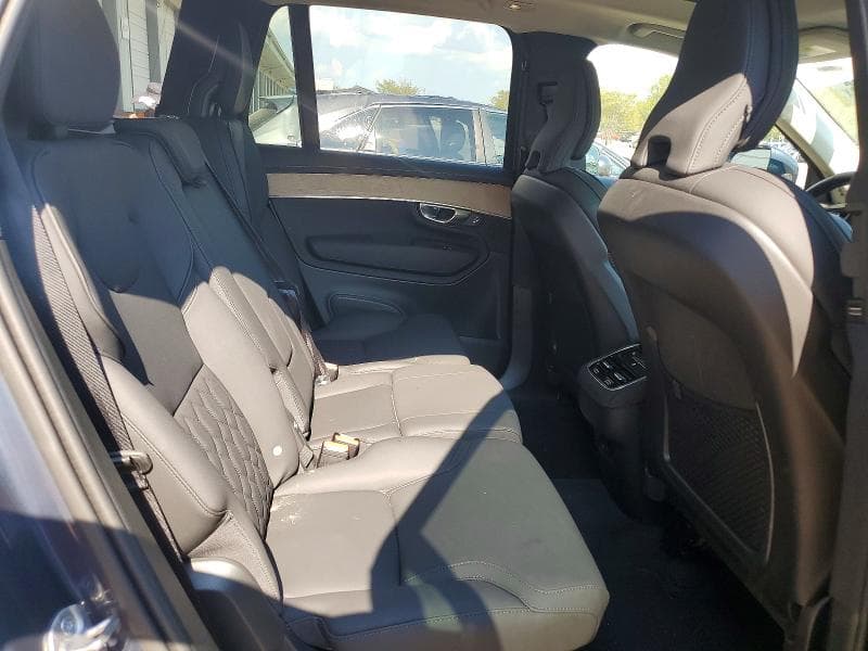 2025 VOLVO XC90 PLUS 11