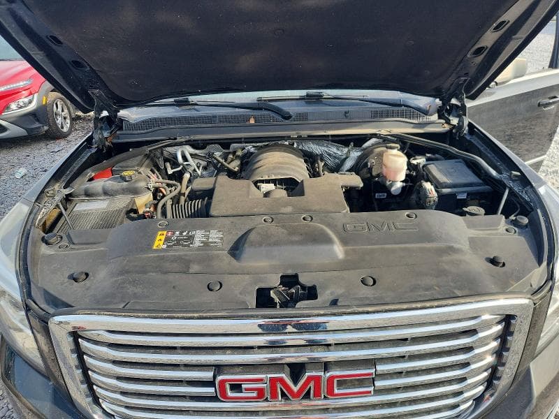 2017 GMC YUKON XL K1500 SLT 12