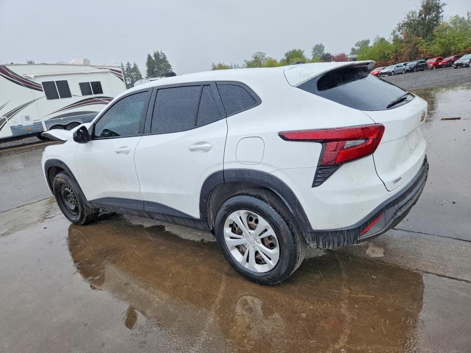 2024 CHEVROLET TRAX LS 2