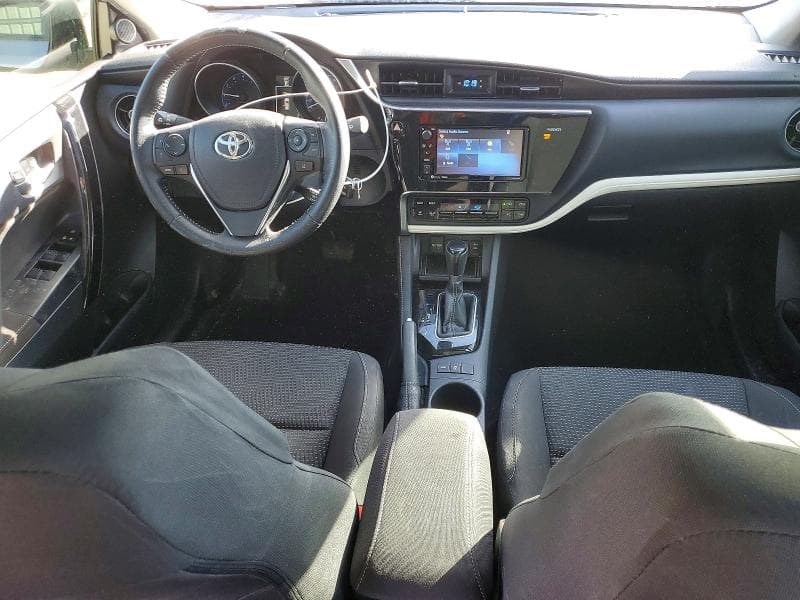 2017 TOYOTA COROLLA IM BASE 8