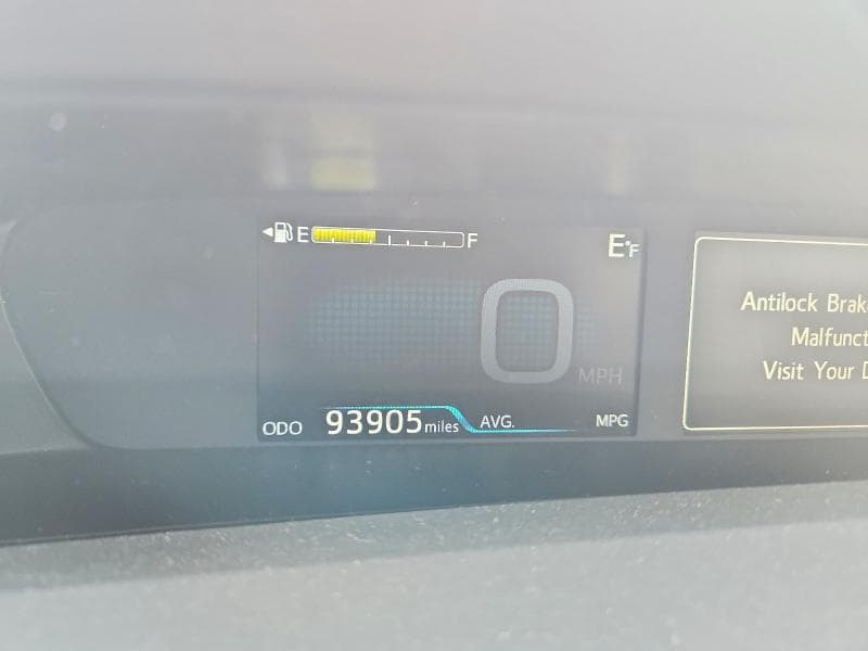 2019 TOYOTA PRIUS LIMITED 9