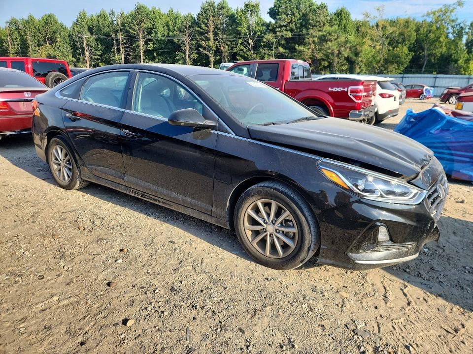 2018 HYUNDAI SONATA SE 4