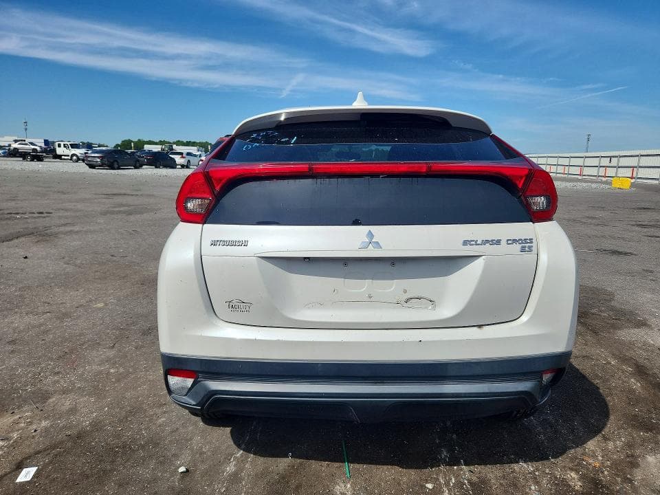2019 MITSUBISHI ECLIPSE CROSS ES 6